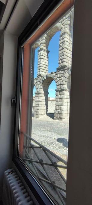 Casa Bajo El Acueducto Con Plaza De Garaje Villa Сеговия Екстериор снимка
